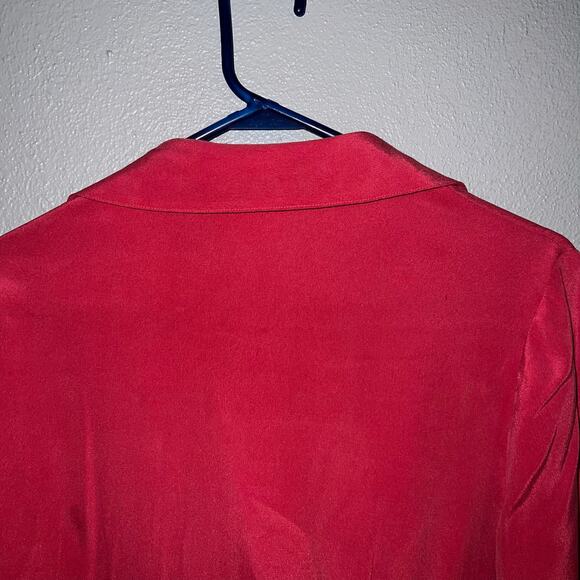 Jones New York Long Sleeve Red Button Down Blouse 100% Silk Size 12 Cuffed Wrist - Picture 5 of 6